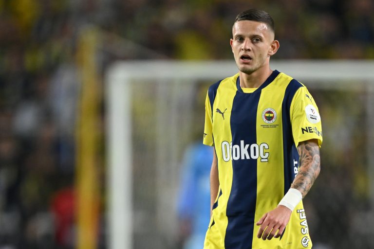 Fenerbahce Szykuje Transfer Konkurencja Dla Sebastiana Szyma Skiego