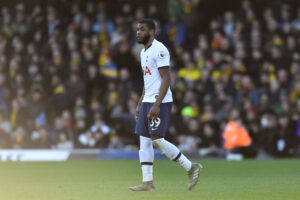 Tottenham wypożycza Tangange