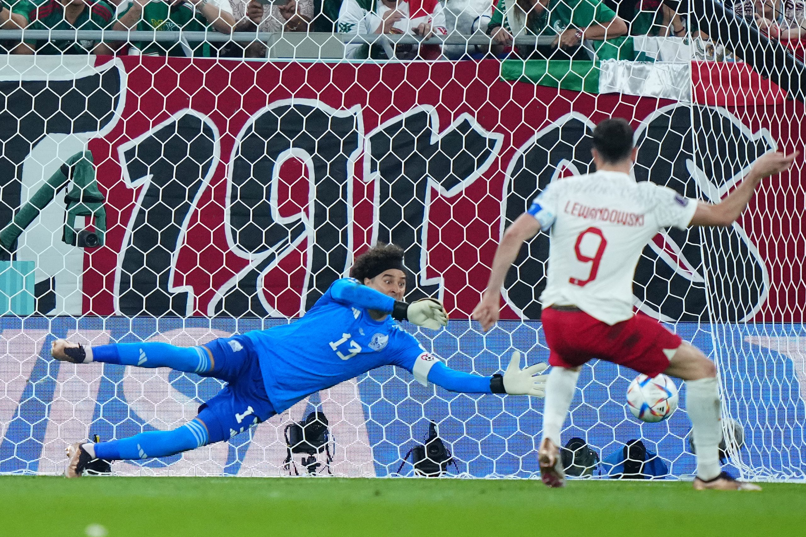 Legenda Meksyku Guillermo Ochoa