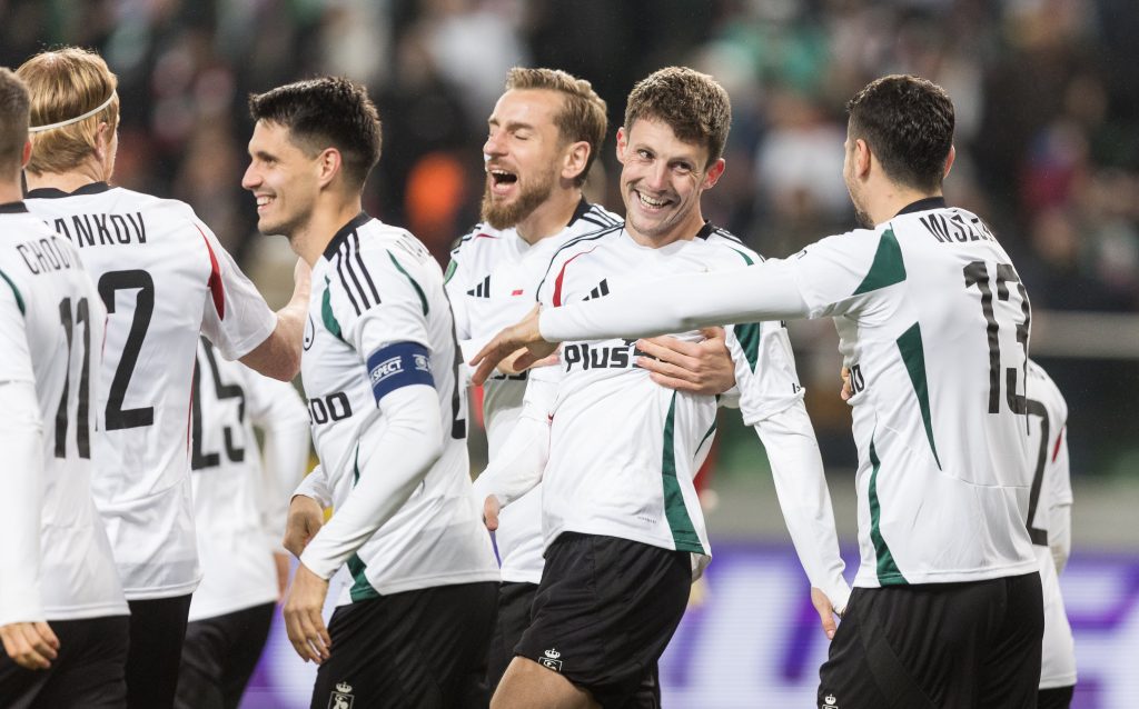 legia warszawa nie tylko sprząta