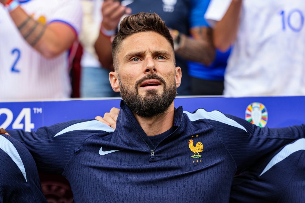 giroud wraca do europy