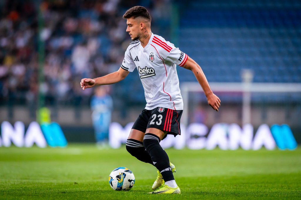 Ernest Muci, Legia
